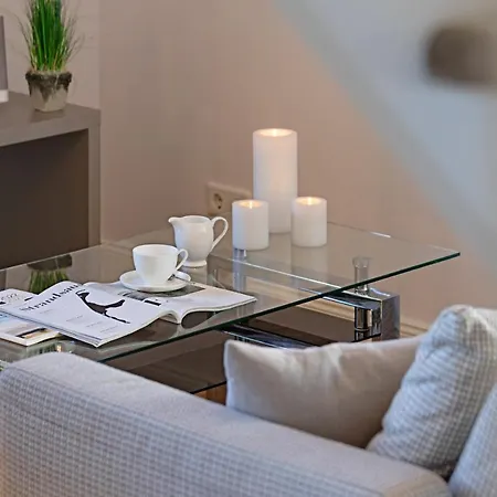 Westend Lejlighed List